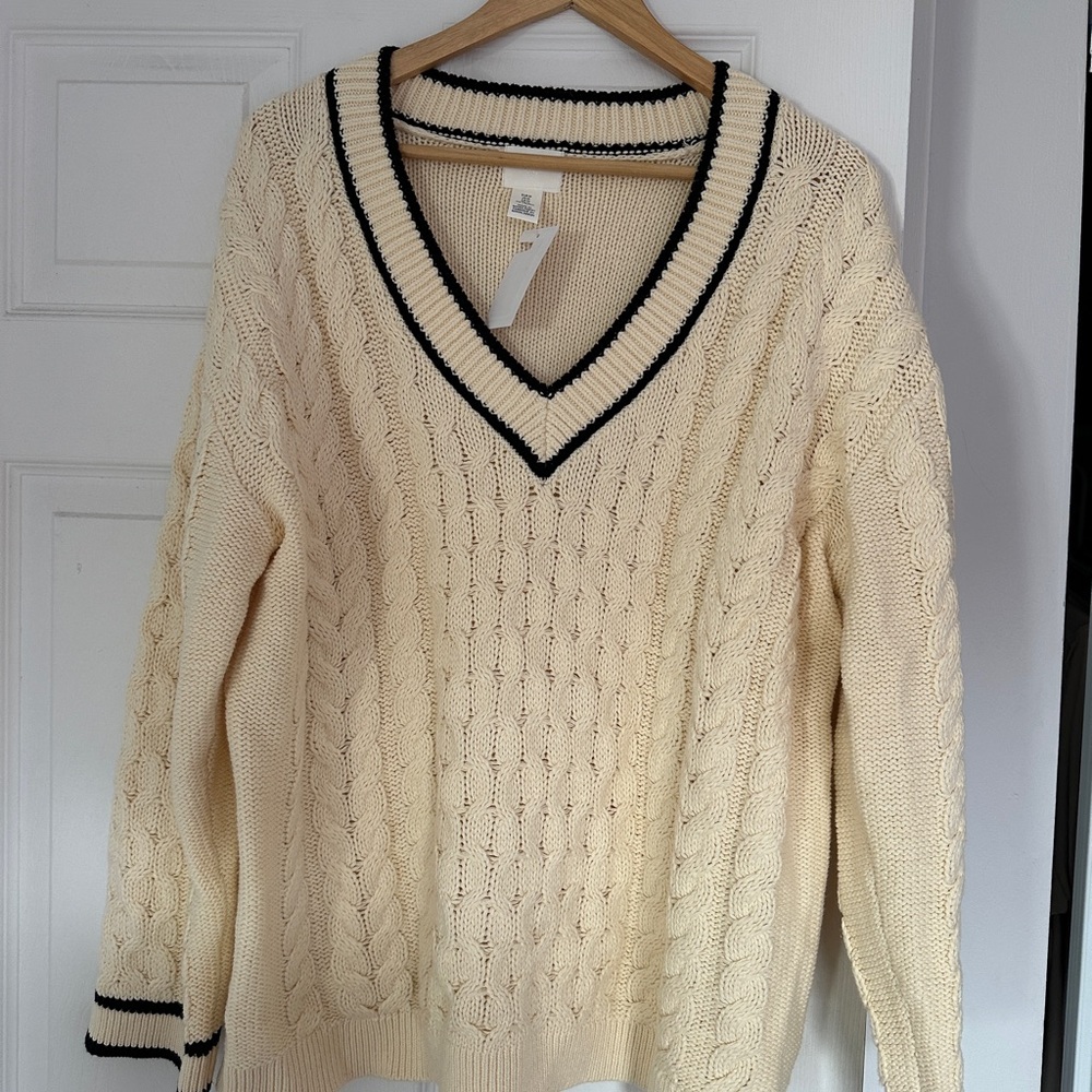 V-Neck Cable Knit Sweater - Cream
